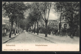 AK Hamburg-Bahrenfeld, Passanten In Der Schubertstrasse  - Altona