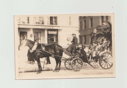 13 - AIX EN PROVENCE  ( A Verifier )  CP PHOTO - Gros Plan Attelage Devanture Agence John Teylor & Son Bon état - Aix En Provence