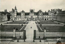 77 FONTAINEBLEAU LE PALAIS - Fontainebleau