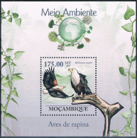 Bloc Sheet Oiseaux Rapaces Aigles Birds Of Prey Eagles Raptors   Neuf  MNH **  Mocambique Mozambique 2010 - Arends & Roofvogels