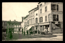 55 - ETAIN - RUE NATIONAE - PHARMACIE LALANDE - TABAC LALLEMENT - CAFE AU POINT CENTRAL - EDITEUR DAUCHY - Etain