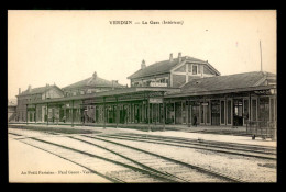 55 - VERDUN - INTERIEUR DE LA GARE DE CHEMIN DE FER - EDITEUR PAUL GAROT - Verdun