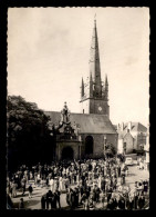 56 - CARNAC - SORTIE DE LA MESSE A L'EGLISE ST-CORNELY - Carnac