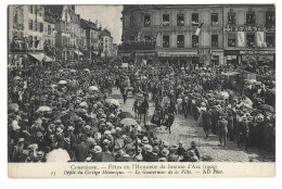 - Compiegne Fêtes En L' Honneur De Jeanne D' Arc (1909) Défilé Du Cortège Historique . Le Gouverneur De La Ville - Compiegne