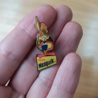 Pin's Marque Nesquik - Markennamen