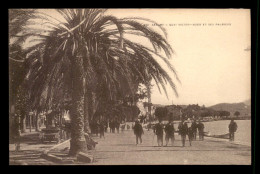 83 - SANARY-SUR-MER - QUAI VICTOR HUGO ET SES PALMIERS - Sanary-sur-Mer