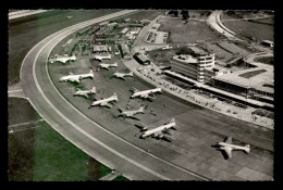 AVIATION - AERODROME DE ZURICH-KLOTEN (SUISSE) - Aerodromes