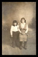 CARTE PHOTO - FILLETTES - Photographs