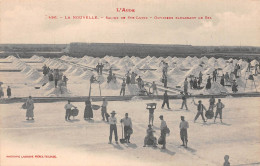 Port La NOUVELLE (Aude) - Salins De Ste-Lucie - Ouvriers Ramassant Le Sel - Ecrit (2 Scans) - Port La Nouvelle