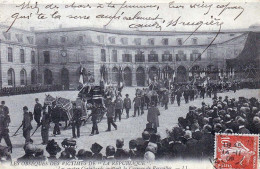 CPA - Funérailles Des Victimes Du "REPUBLIQUE"- Défilé Du Cortège - Luchtschepen