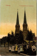 St. Josephskerk En Lindeboom Met Volk, Tilburg 1911 (NB) - Tilburg