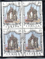 ITALIA REPUBBLICA ITALY REPUBLIC1973LE FONTANE ITALIANE FOUNTAINS IMMACOLATELLA NAPOLI LIRE 25 QUARTINA BLOCK USATO USED - 1971-80: Oblitérés