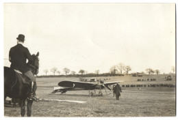 Fotografie A. Weber, Singen-H., Ansicht Singen / Hohentwiel, Flugzeug-Pilot Flieger-Pionier E. Schlegel Beim Startplatz  - Places