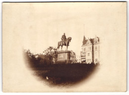 Fotografie Unbekannter Fotograf, Ansicht Magdeburg, Das Kaiser Wilhelm Denkmal Auf Dem Kaiser-Wilhelm-Platz  - Places