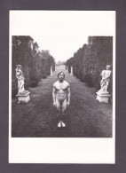 Vente Immediate Photographe Arthur Tress East Hampton Homme Nu Pose Statue Allée De Statues Sculpture Classique - Autres & Non Classés