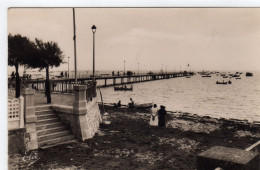 Andernos Les Bains La Jetée Et La Plage - Andernos-les-Bains