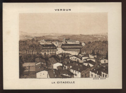 VERDUN (MEUSE) - LA CITADELLE - GRAVURE EDITEE PAR LE GRAND BAZAR - Autres & Non Classés