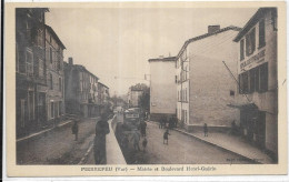 D 83. PIERREFEU. MAIRIE ET BOULEVARD HENRI GUERIN - Autres & Non Classés