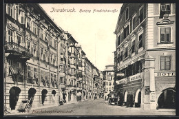 AK Innsbruck, Herzog Friedrichstrasse Mit Hotel Adler Und K. K. Bezirkshauptmannschaft  - Autres & Non Classés