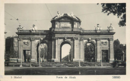 Spain Madrid Puerta De Alcala - Madrid