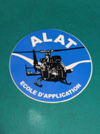 Autocollant Sticker ALAT Aviation Légère De L'Armée De Terre Ecole D'application Helicoptere Gazelle Militaire Tres Bon - Blazoenen (textiel)