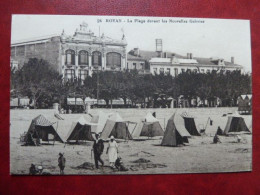 F23 - 17 - Royan - La Plage Devant Les Nouvelles Galeries - Royan