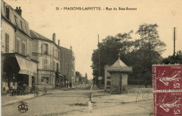 MAISONS-LAFFITTE - Rue Du Bois-Bonnet - Bistrot - Angle De Vue Peu Fréquent - Animé - Maisons-Laffitte