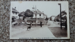 CPA FANTAISIE MONTECHEROUX DOUBS LA PLACE LES ABREUVOIRS ET L ECOLE ENFANTINE CHIEN VACHES ANIMATION ED  L B - Autres & Non Classés