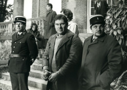 France Acteur Claude Brosset Dans Julien Fontanes Magistrat Serie Tele Ancienne Photo 1986 - Famous People