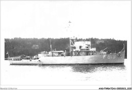 AHGP7-BATEAUX DE GUERRE MARINE CARTE PHOTO-0611 - A LOCALISER - OUTCH FRIGATE HERMELIJN - F819 - Oorlog