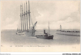 AHJP9-1056 - LE HAVRE - CINQ MATS ET SON REMORQUEUR - Sailing Vessels