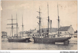 AHJP9-1038 - COURSEULLES-SUR-MER - LE QUAI EST - VENDUE A L'ETAT - Sailing Vessels