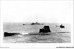 AHAP5-BATEAUX DE GUERRE MARINE CARTE PHOTO-0463- FRANCE - SOUS MARIN  L'ANDROMEDE - CP SOUPLE HELICOPTERE - Submarines