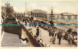 R641464 Eastbourne. Central Parade And Pier - Wereld