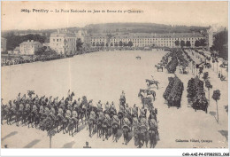 CAR-AAEP4-56-0335 - PONTIVY - La Place Nationale Un Jour De Revenue Du 2e Chasseurs - Pontivy