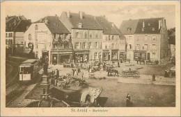 57.SAINT AVOLD.MARKTPLATZ.VOITURE A CHIEN - Saint-Avold