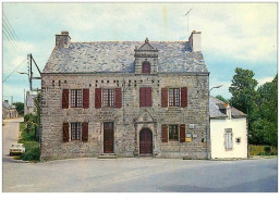 56.NOYAL-MUZILLAD.n°30855.POSTE.ANCIENNE MARIE.VUESUR LA RUE HAUTE.CPSM - Andere & Zonder Classificatie