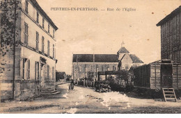 52 . N°106132 .perthes En Perthois .rue De L Eglise .voiture .en L Etat . - Other & Unclassified