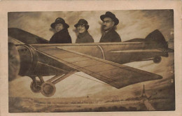 Fantaisie - Un Homme Et Deux Femmes - Carte Photo Montage - Tour Eiffel - Autres & Non Classés