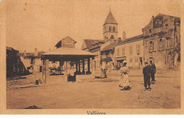 57 - N°72012 - VALLIERES - Place D'un Village - Autres & Non Classés