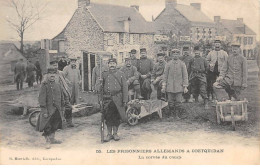 56 - COETQUIDAN - SAN37583 - Les Prisonniers Allemands à Coëtquidan - La Corvée Du Camp - Guer Cötquidan