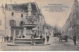 54 - TOUL - SAN37555 - La Fontaine Monumentale En Marbre Blanc De La Place Croix En Bourg - Toul