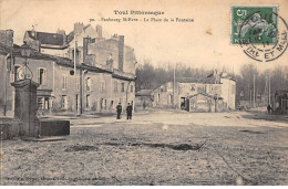 54 - TOUL - SAN42421 - Faubourg St Evre - La Place De La Fontaine - Toul