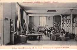 51-REIMS-SAN33234- Champagne Pommery & Greno - Le Choisissage Et Le Marquage Des Bouchons - Vigne - Agriculture - Métier - Reims