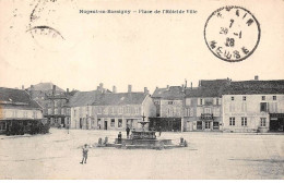 52 - NOGENT EN BASSIGNY - SAN44888 - Place De L'Hôtel De Ville - Nogent-en-Bassigny