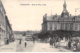 54 - LONGUYON - SAN43659 - Hôtel De Ville Et Rue - Longuyon