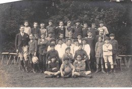 57 - N°83317 - SARREGUEMINES - Equipe De Foot - Carte Photo Avec Une Déchirure Vendue En L'état - Sarreguemines