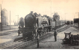 57 - N°86087 - Région De L'Est (ex A.L.) 45 - Le Rapide Ostende-Bâle Arrivant En Gare De METZ - Metz