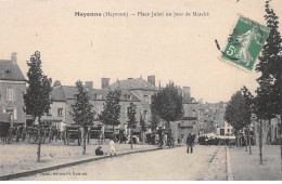 53-SAN59517-MAYENNE.Place Juhel Un Jour De Marché.Agriculture - Mayenne