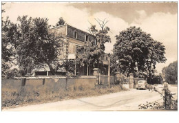 51 . N° 48566 . Le Gault La Foret.la Pouponniere De Blonnay . Vue Generale . Cpsm 14 X 9 Cm. - Autres & Non Classés